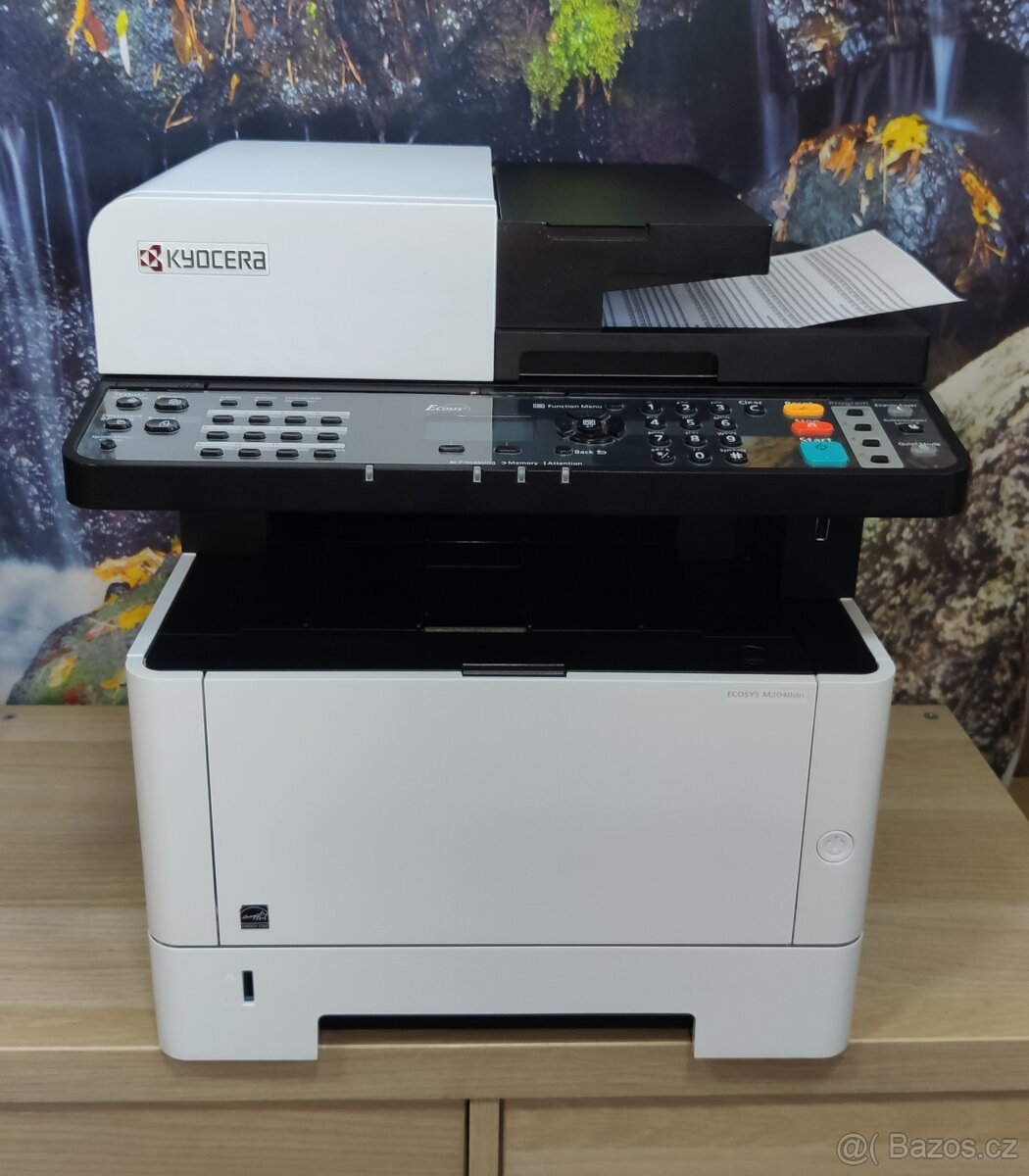 Výkonná KYOCERA laser M2040dn + nový toner - 6