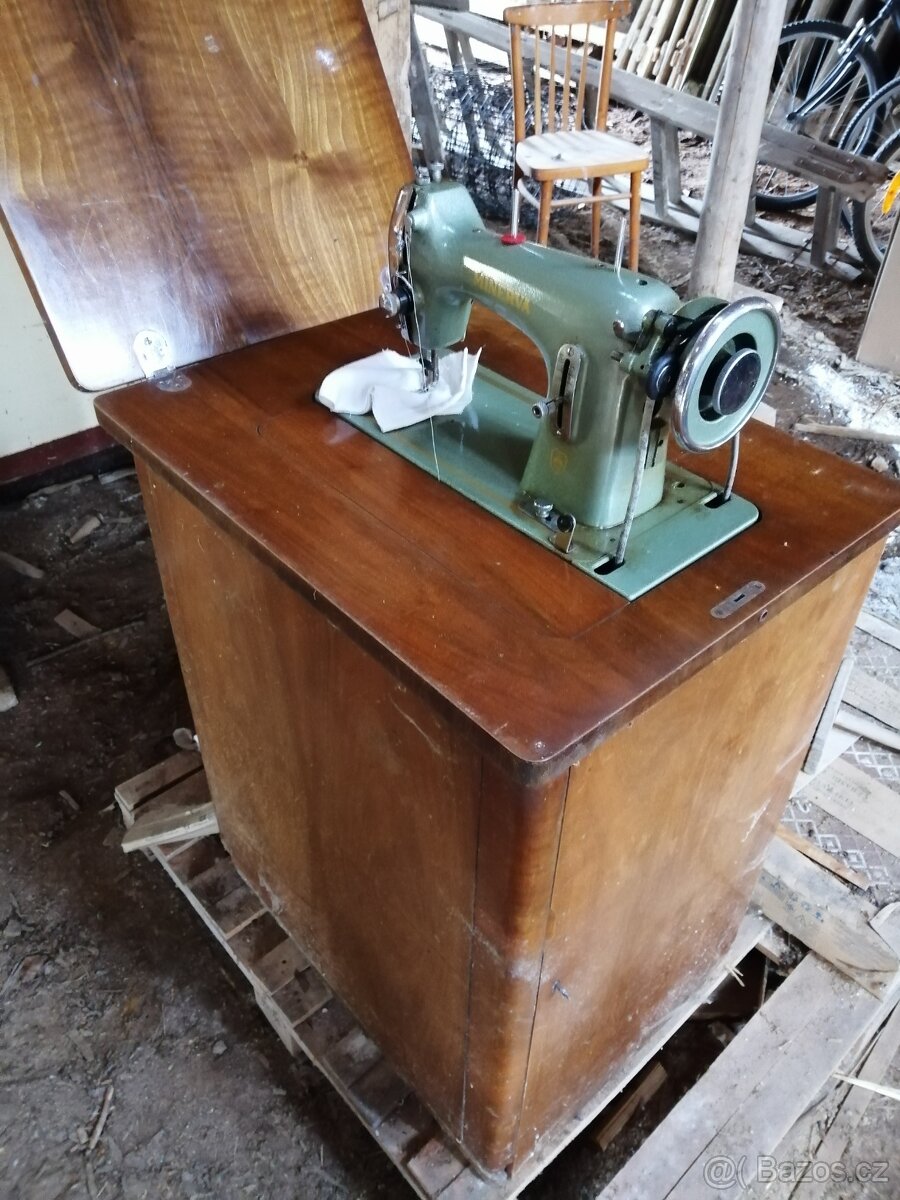 Šicí stroj - MINERVA - 6