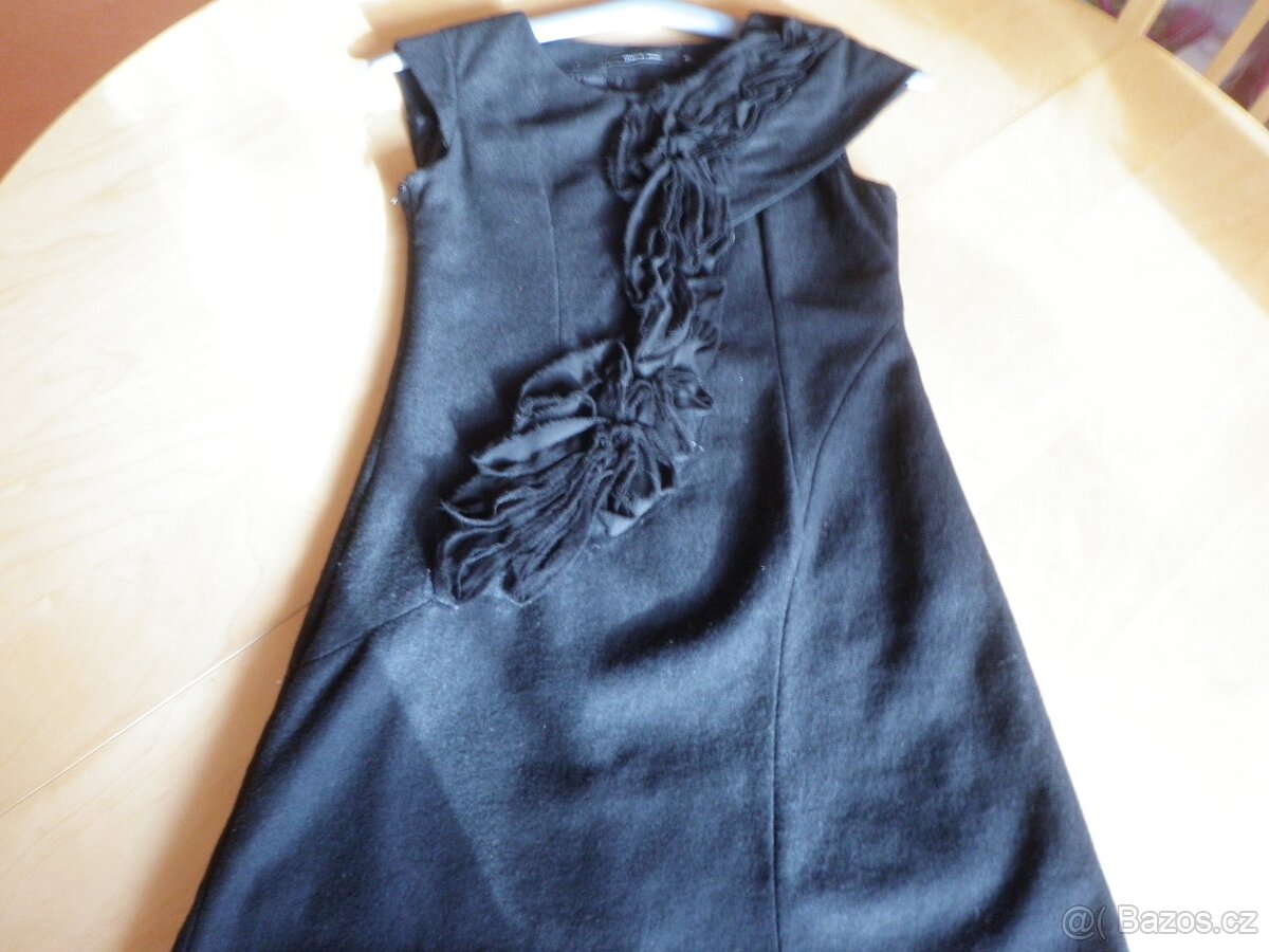 luxusní černé kvalitní značkové šaty - vel. S - 6