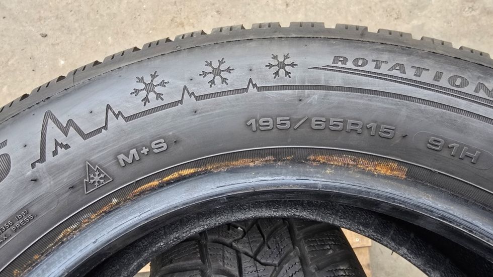 Zimní pneu 195/65/15 Dunlop - 6