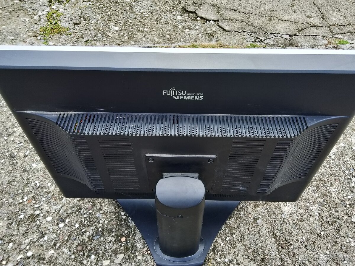 Kompletní počítač - 6