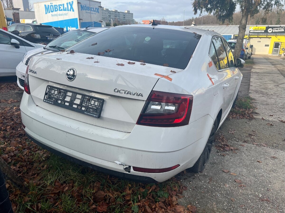 Dražba Škoda Octavia 1.6 TDi DSG Style 85 kW nepojízdná - 6