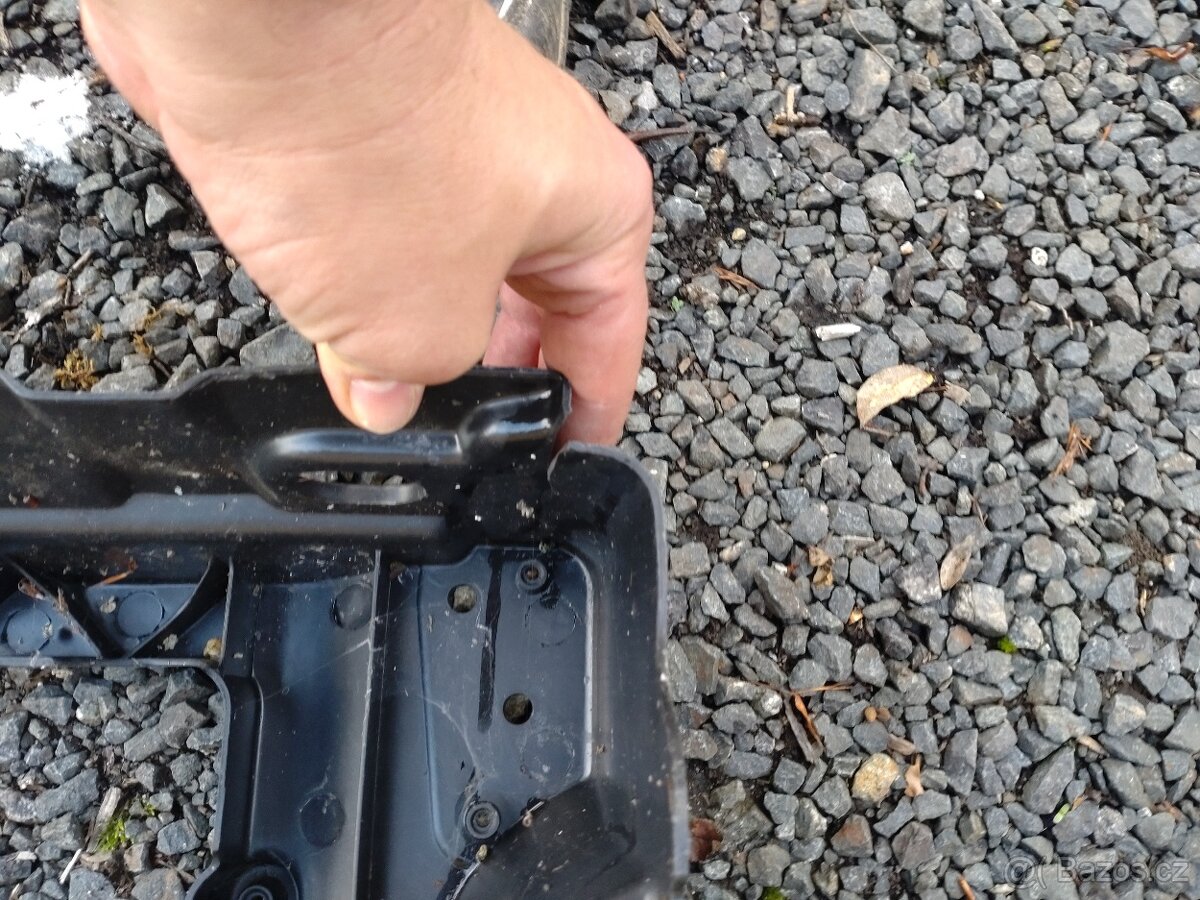 Chladičová stěna VW Touran/Caddy - 6