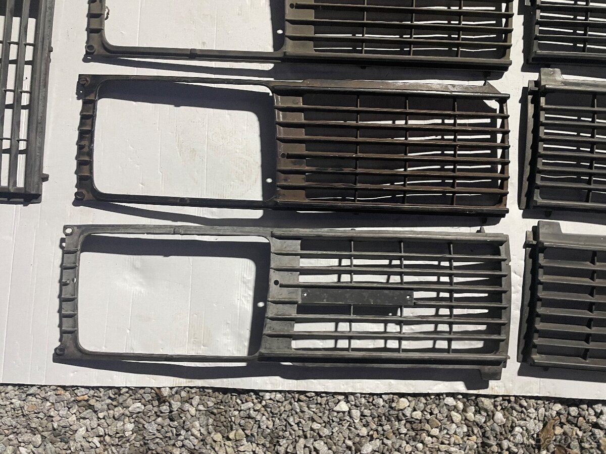 Přední maska - Škoda 120 - 6