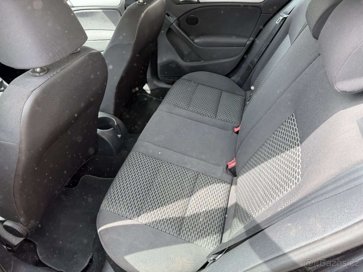 VW Golf 1.4i - 6