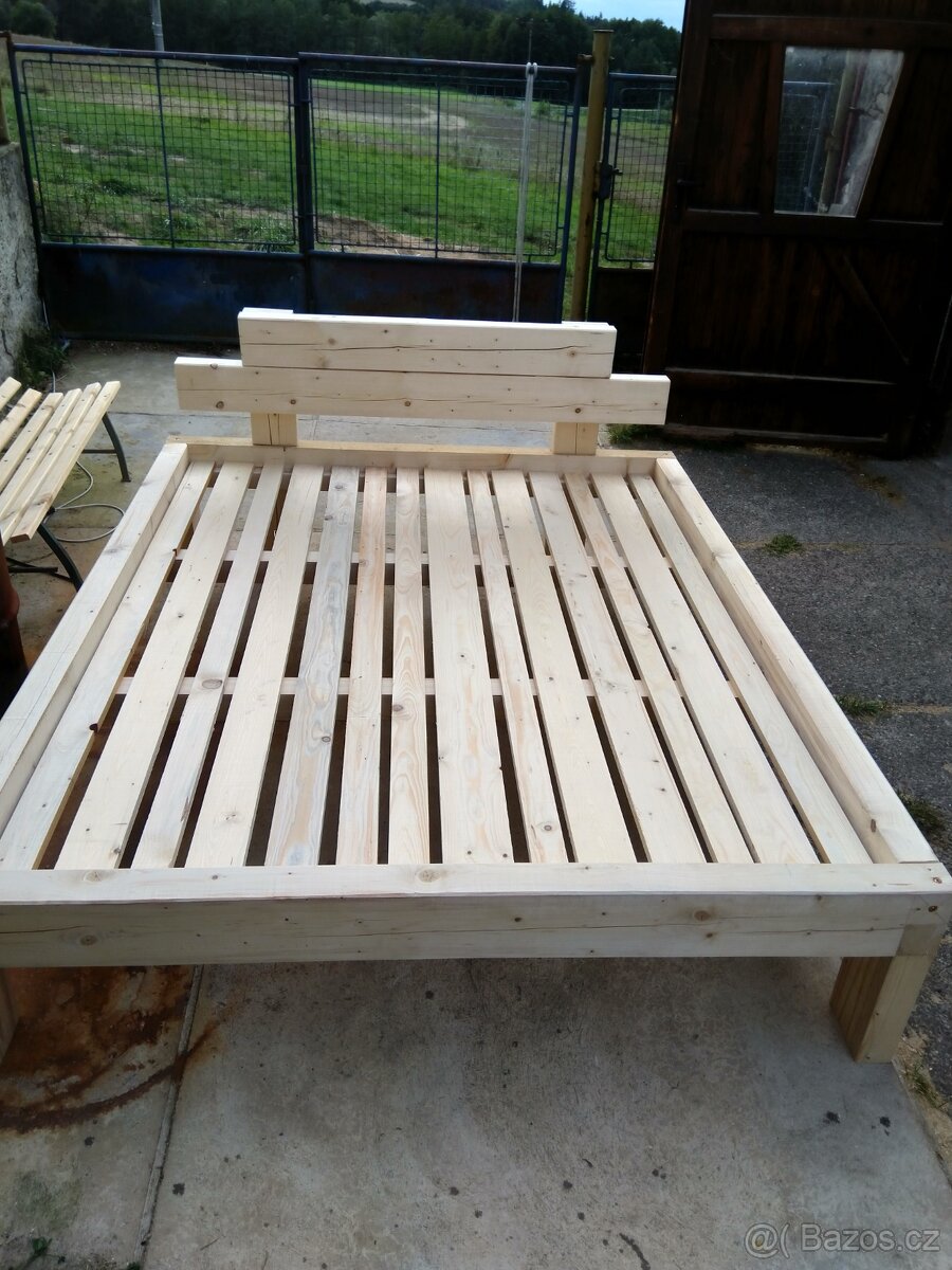 Trámová postel 180x200 pěkná pevná masivní postel - 6