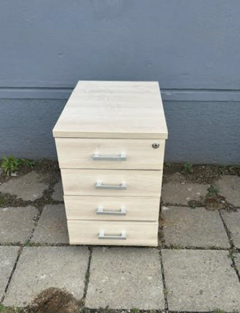 Kancelářský nábytek - 6