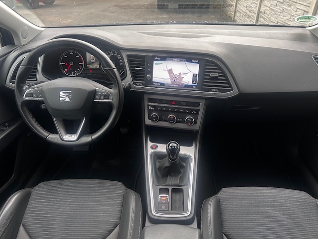 Seat Leon ST 2.0 TDi Xcellence, 2018, LED, navi, kamera - 6