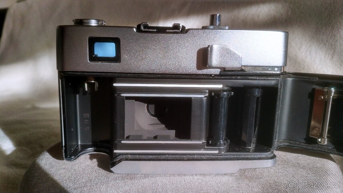 Petri ES Auto 1:2,7 f=38 mm dálkoměrný fotoaparát - 6