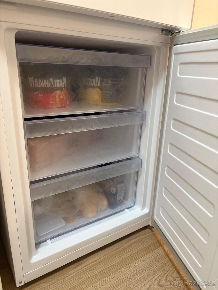 Lednice s mrazákem BEKO - 6