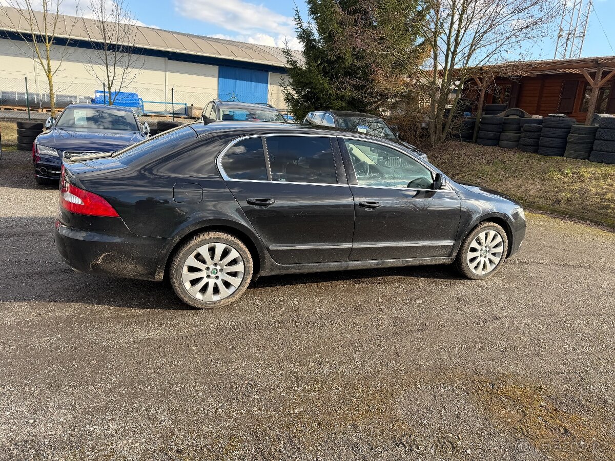 Škoda Superb 3.6 V6 4x4 DSG - 6