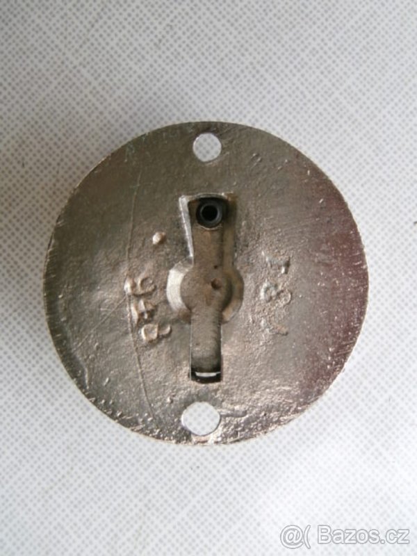 Trezor Popelka starožitný ozdobné krytky zámků po 499 kč - 6