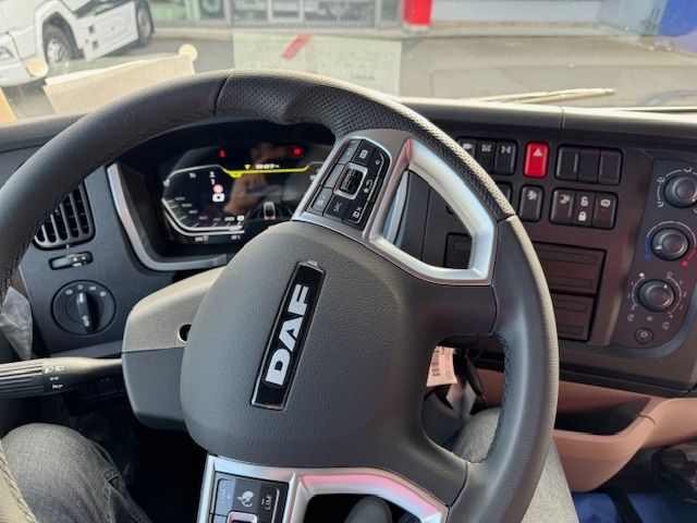 prodej, nový DAF XB SC 310ps FA 4x2 18t, valník-plato, HNJ - 6