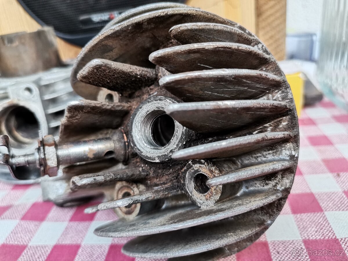 Válce hlava moped stadion - 6