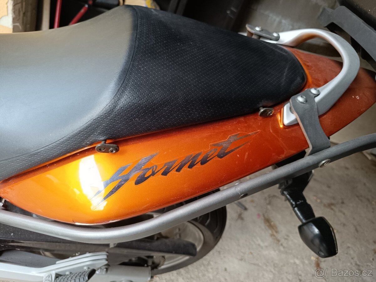 Honda Hornet 600 - 6