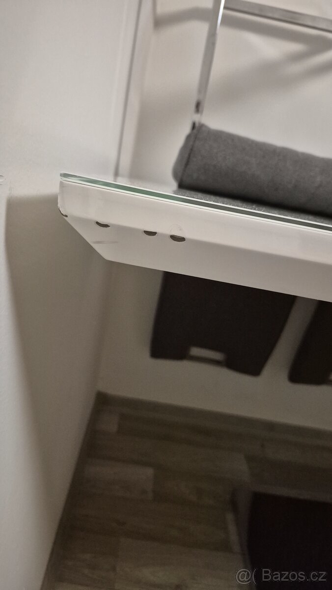 Prodám jídelní set, stůl 160 cm + 4 židle - 6