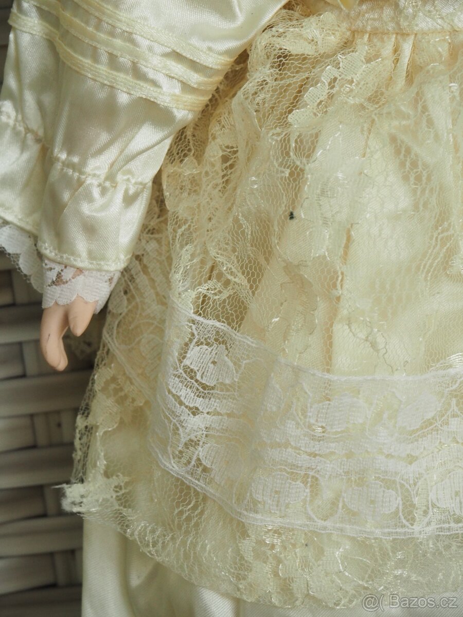 Porcelánová panenka - zlatavá se slamákem - 6