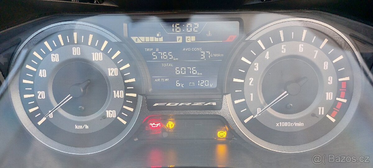 Honda Forza 300 ABS redline DPH - 6