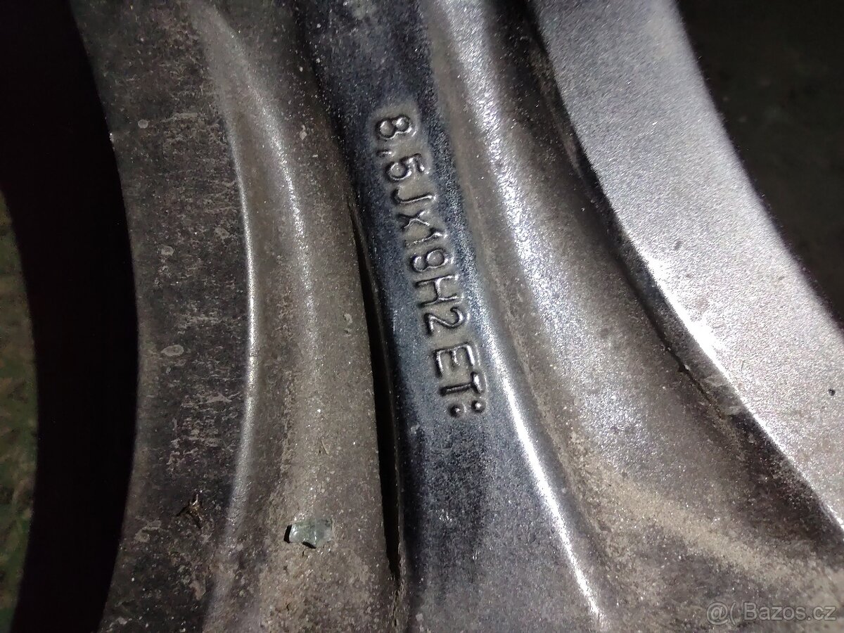 4x použitý alu disk Discovery 4 - 6