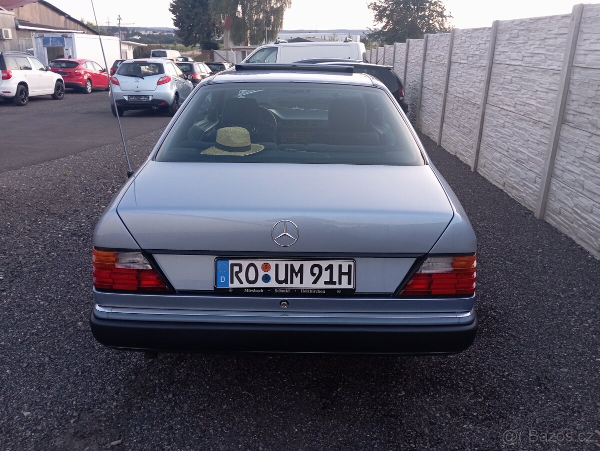Mercedes Benz W 124 coupe ,1 Majitel - 6