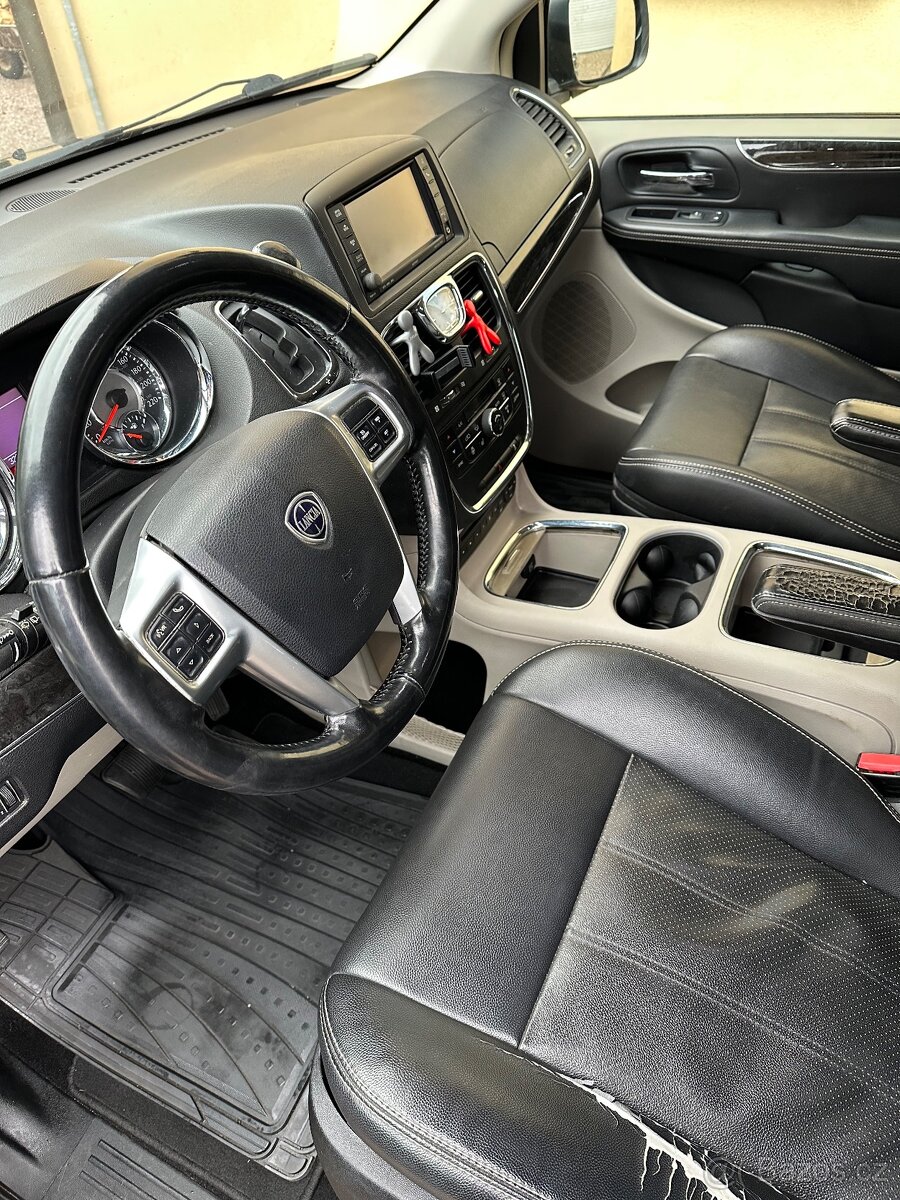 Lancia Voyager 2.8 CRD - 6