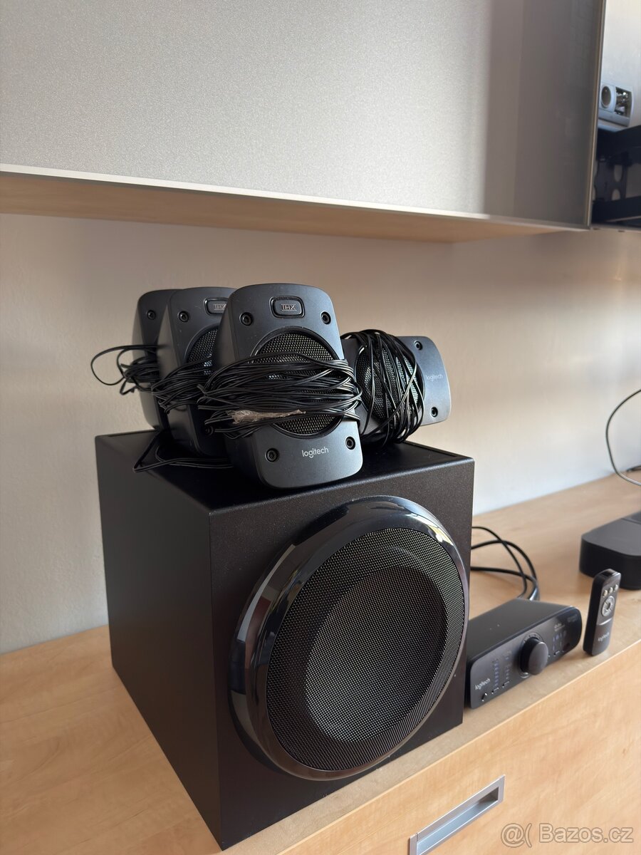 Logitech Z906 - 6