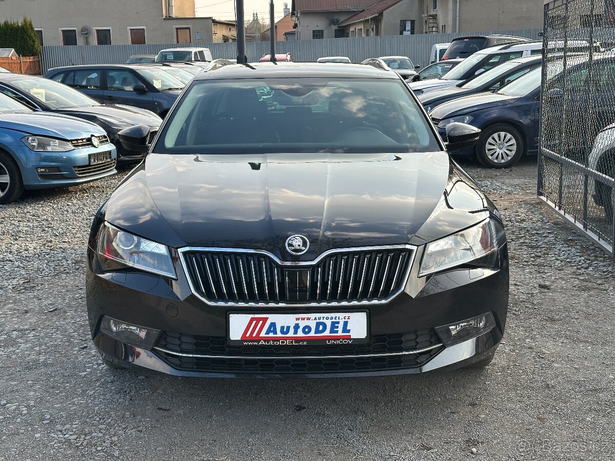 Škoda Superb 2.0 TDi DSG ACC BIXEN NAVI - 6