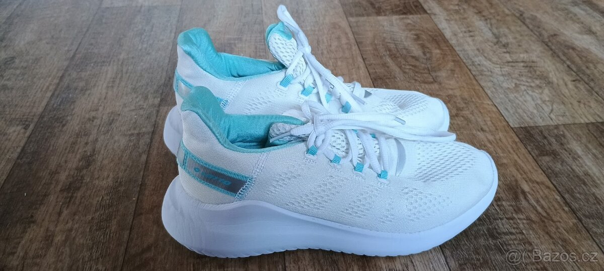 Prodám dětské boty zn. LOTO vel.38,5 - 6