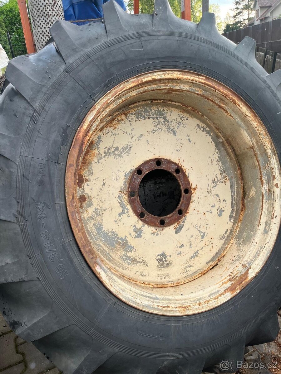 Kola Zetor 16,9/14-34 - 6