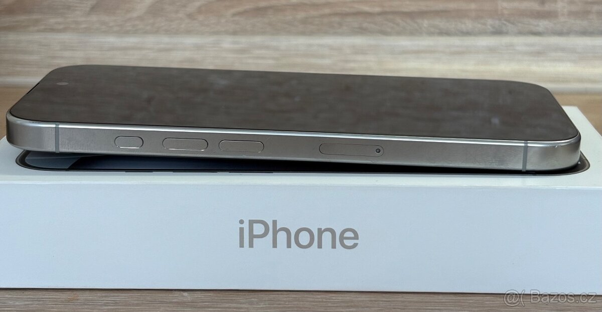 IPhone 16 Pro bílý titan 128gb - 6