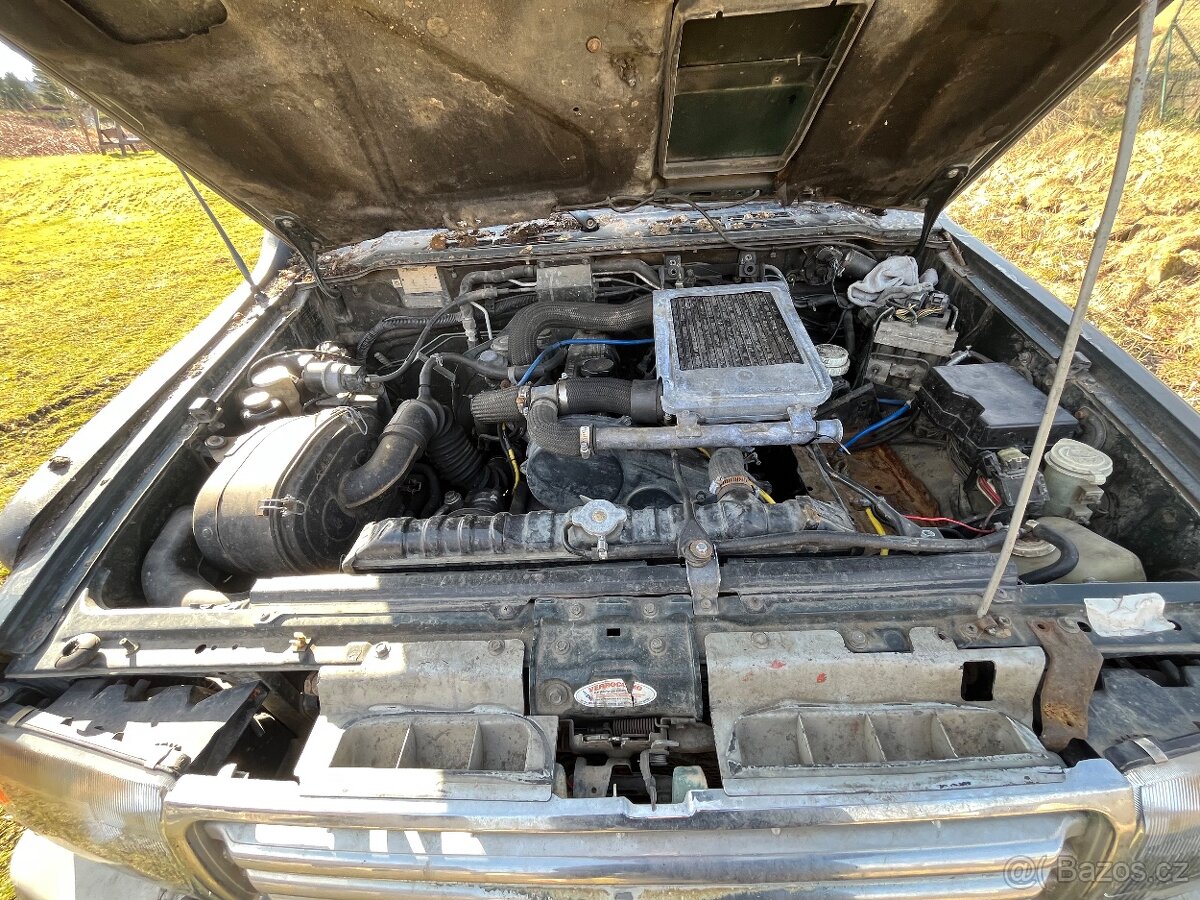 mitsubishi pajero 2.5td - 6