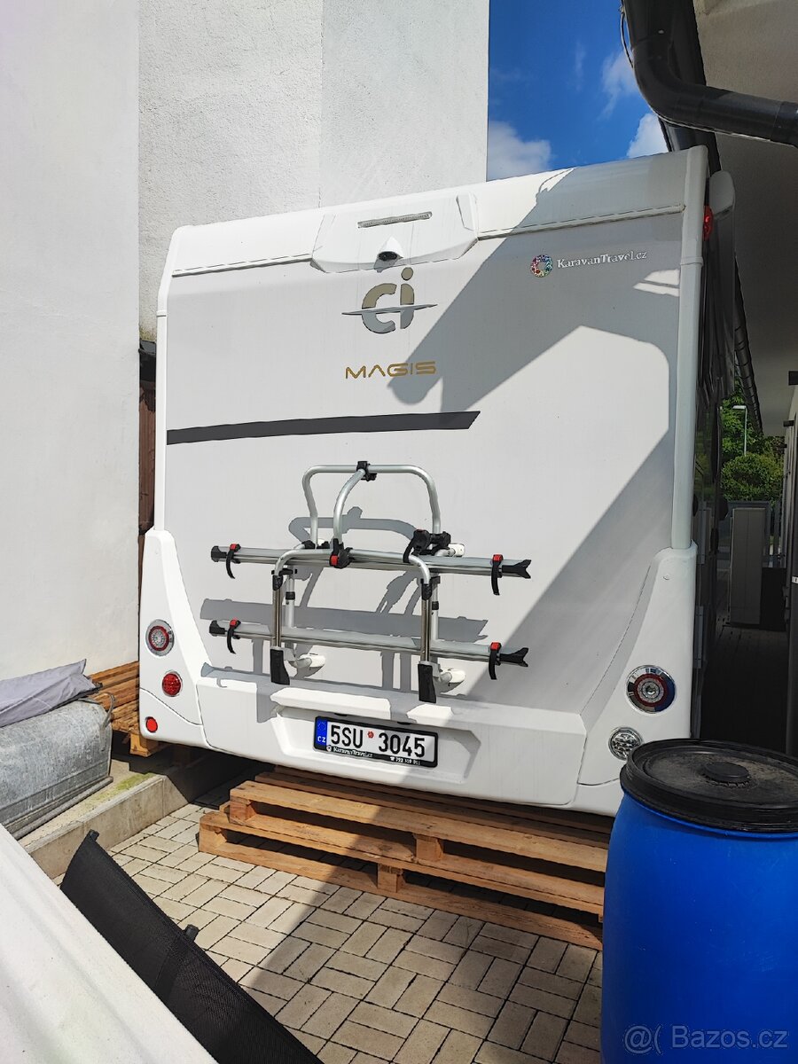 Obytný karavan Ford - 6