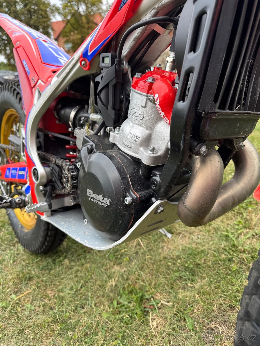 Beta EVO 300 2T MY2024 - 6