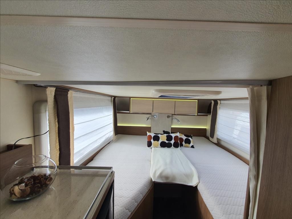 Burstner 2,3 obytný automobil (2016) - 6