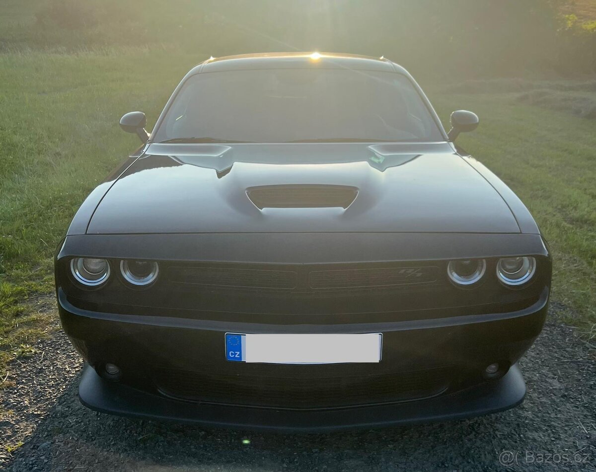 Dodge Challenger - 6