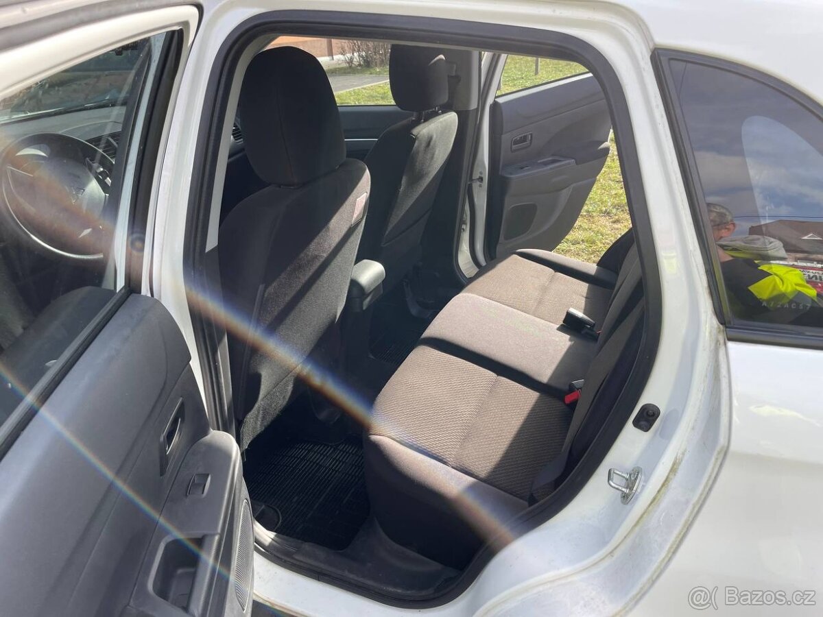 Mitsubishi ASX - 6