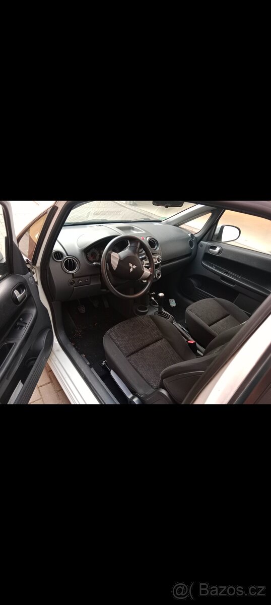 Mitsubishi Colt - 6