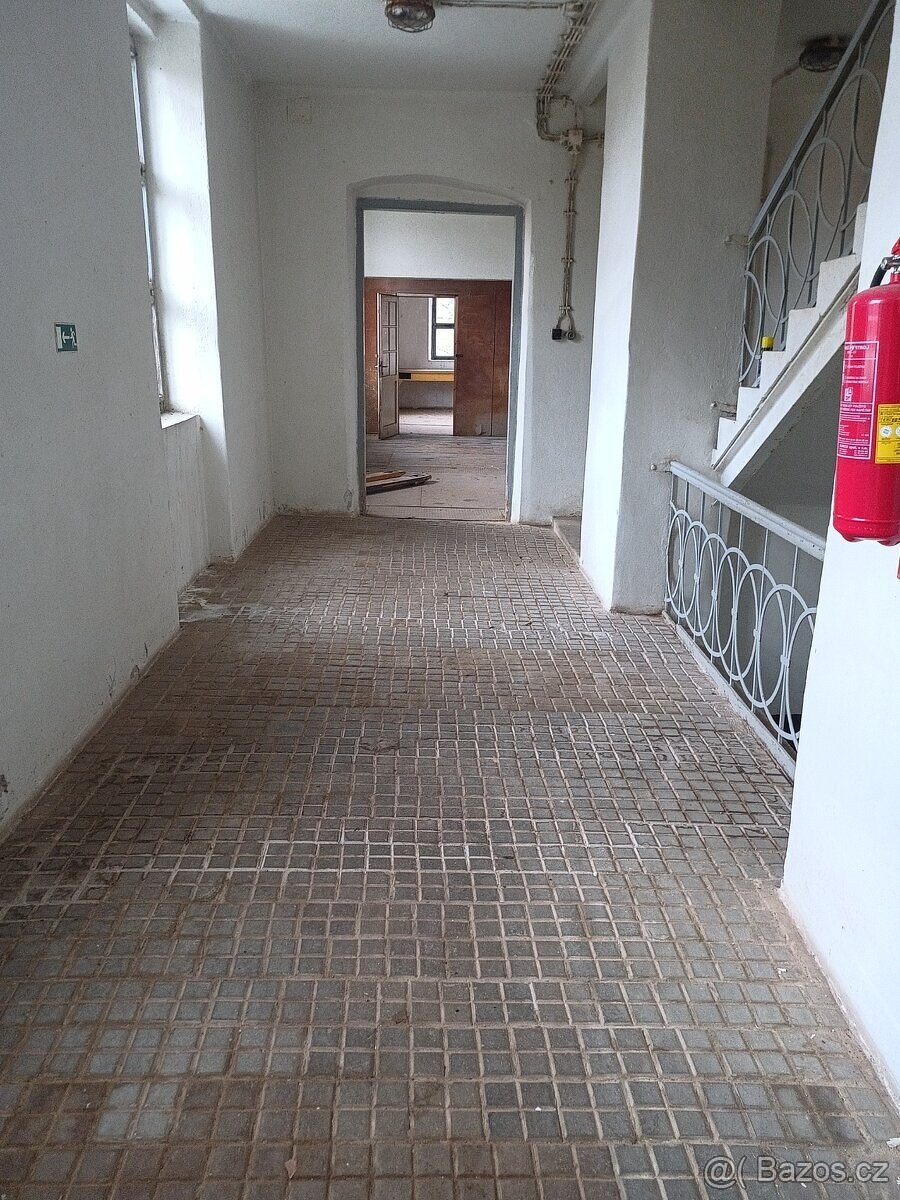 Pronájem prostor Uničov cca 325m2 - 6