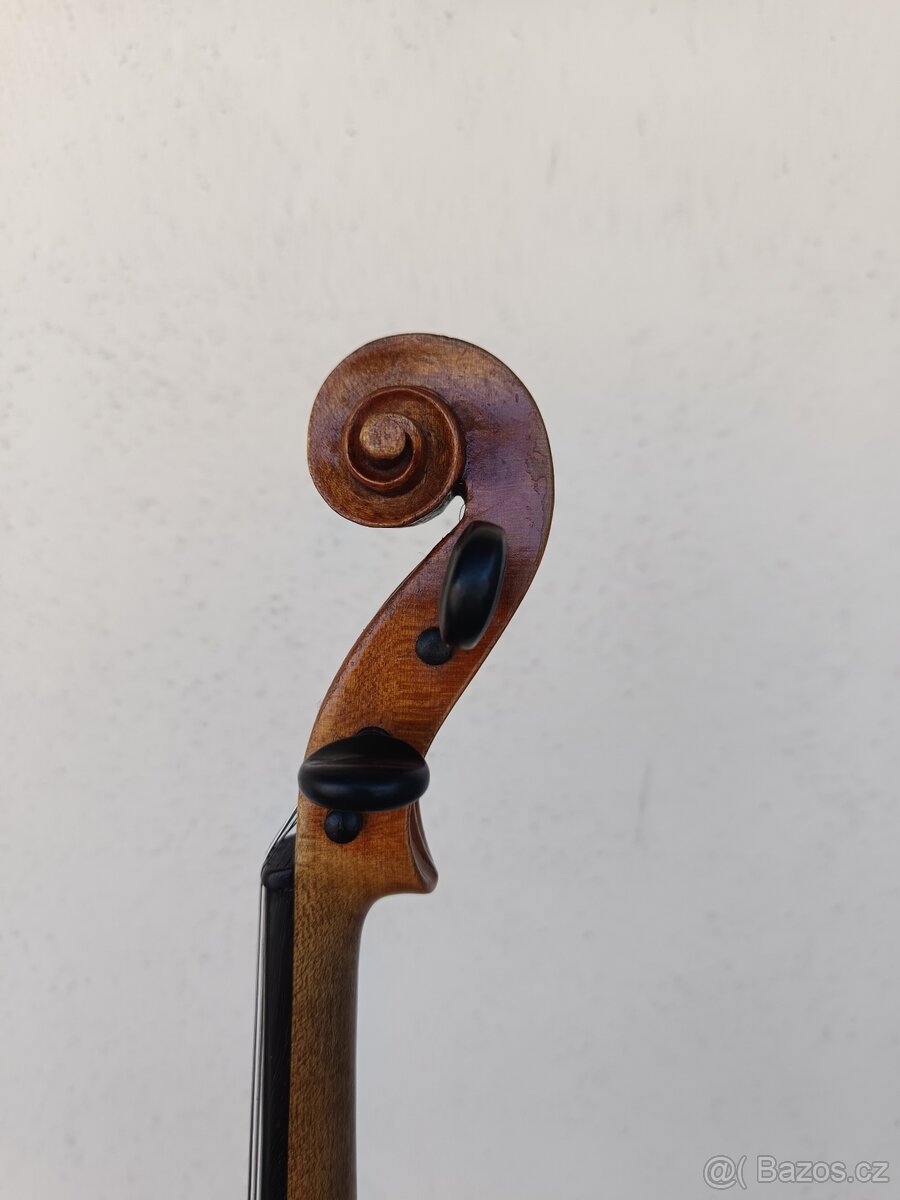 Housle - 6