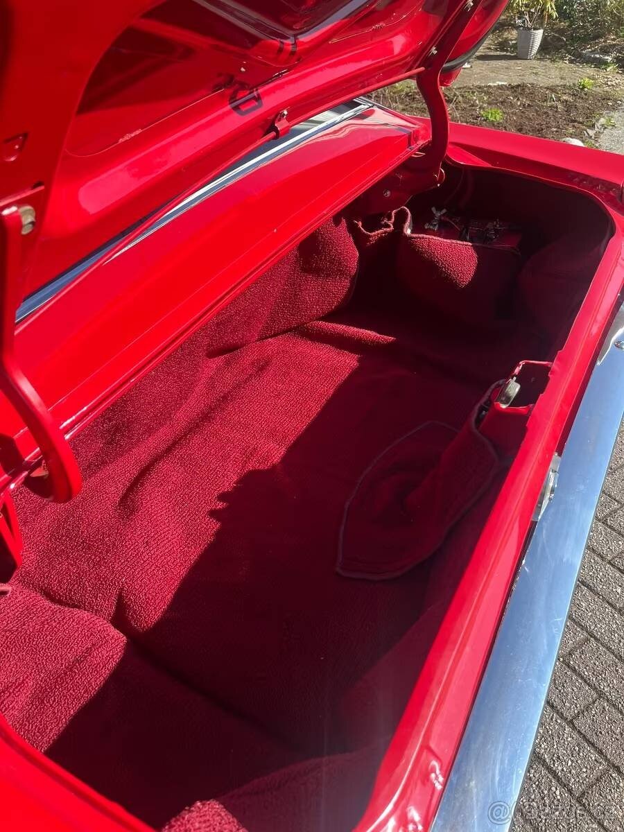 Krásný Ford Mustang Fastback z roku 1967 - 6