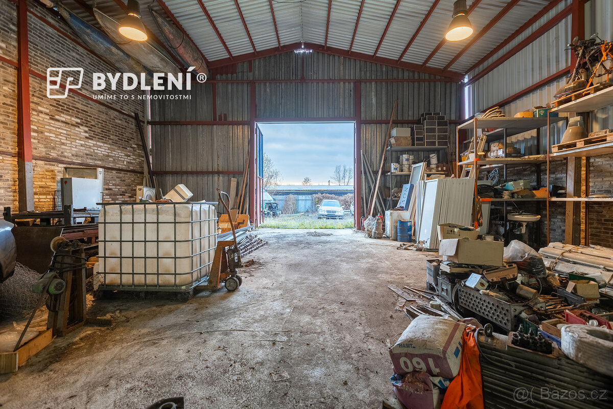 Průmyslový areál v Krupce, pozemek 5298 m² - 6