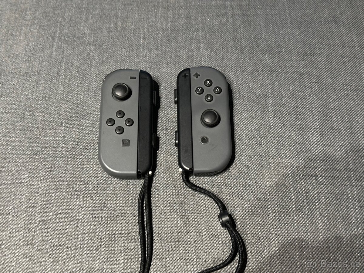 Nintendo Switch + 7 her + 2 ovladače JoyCon - 6