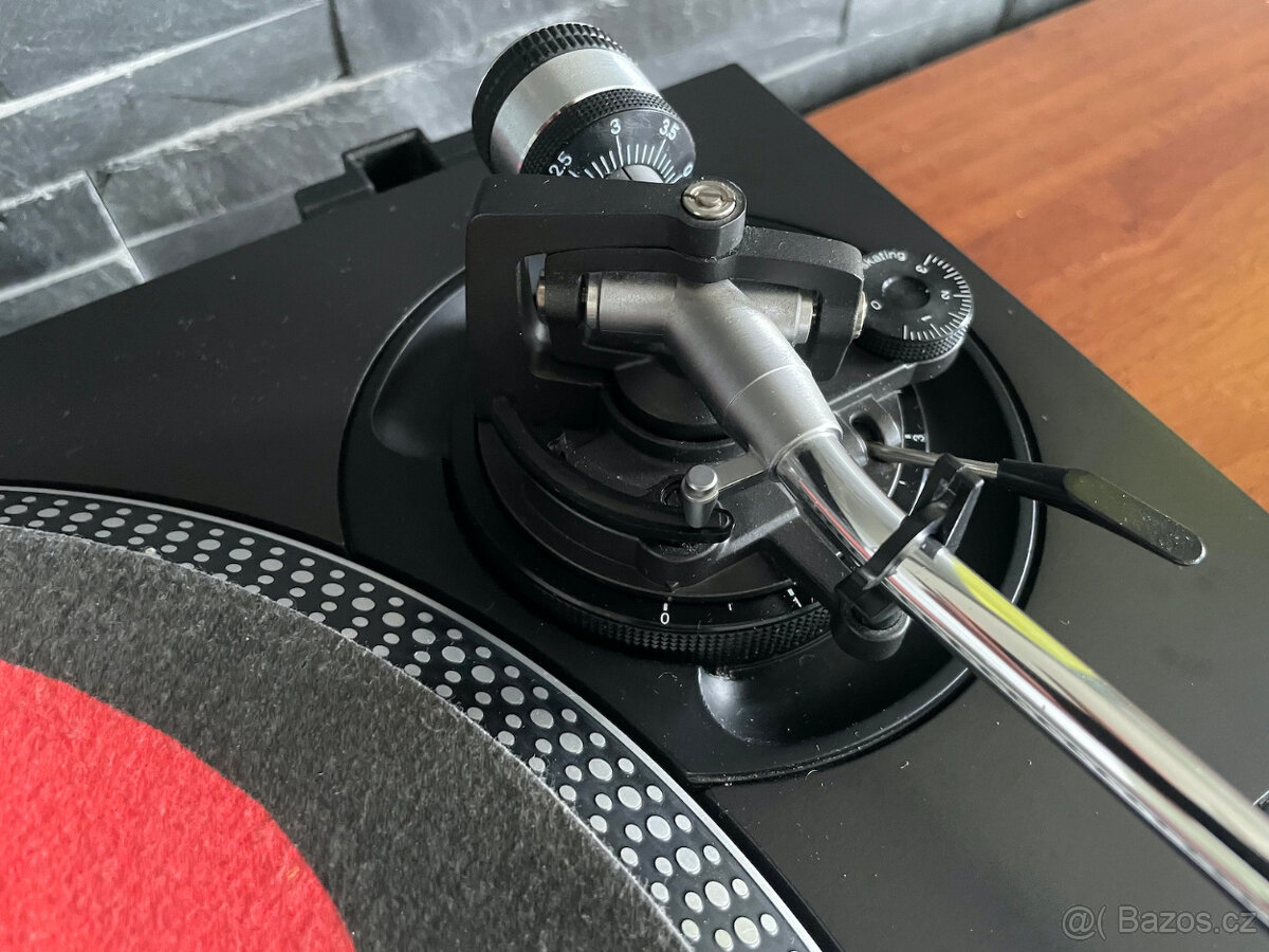 Technics SL 1200 - 6