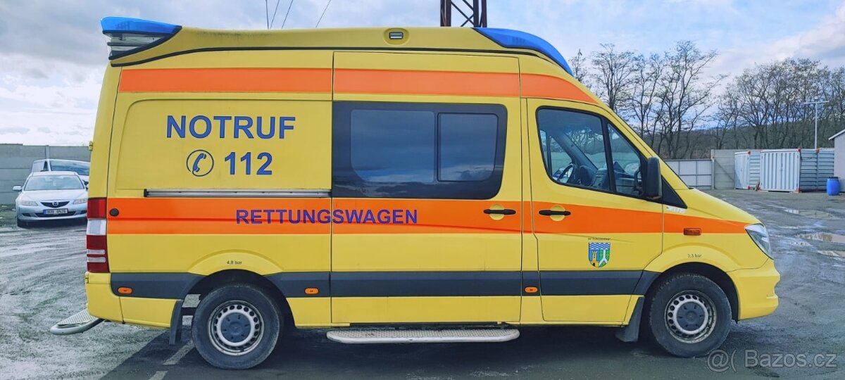 Sanitní vůz Mercedes-Benz Sprinter 516 CDI - 6