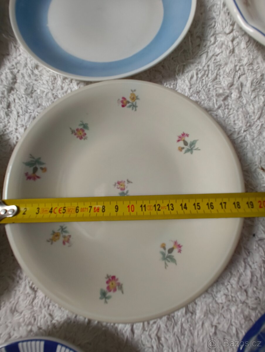 Talířky různé - 6