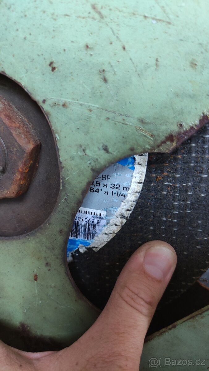 Rozbrušovací pila na kov vč. stolu - 6