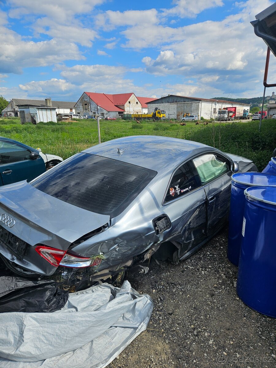 Audi s5 4.2 na náhradné diely - 6