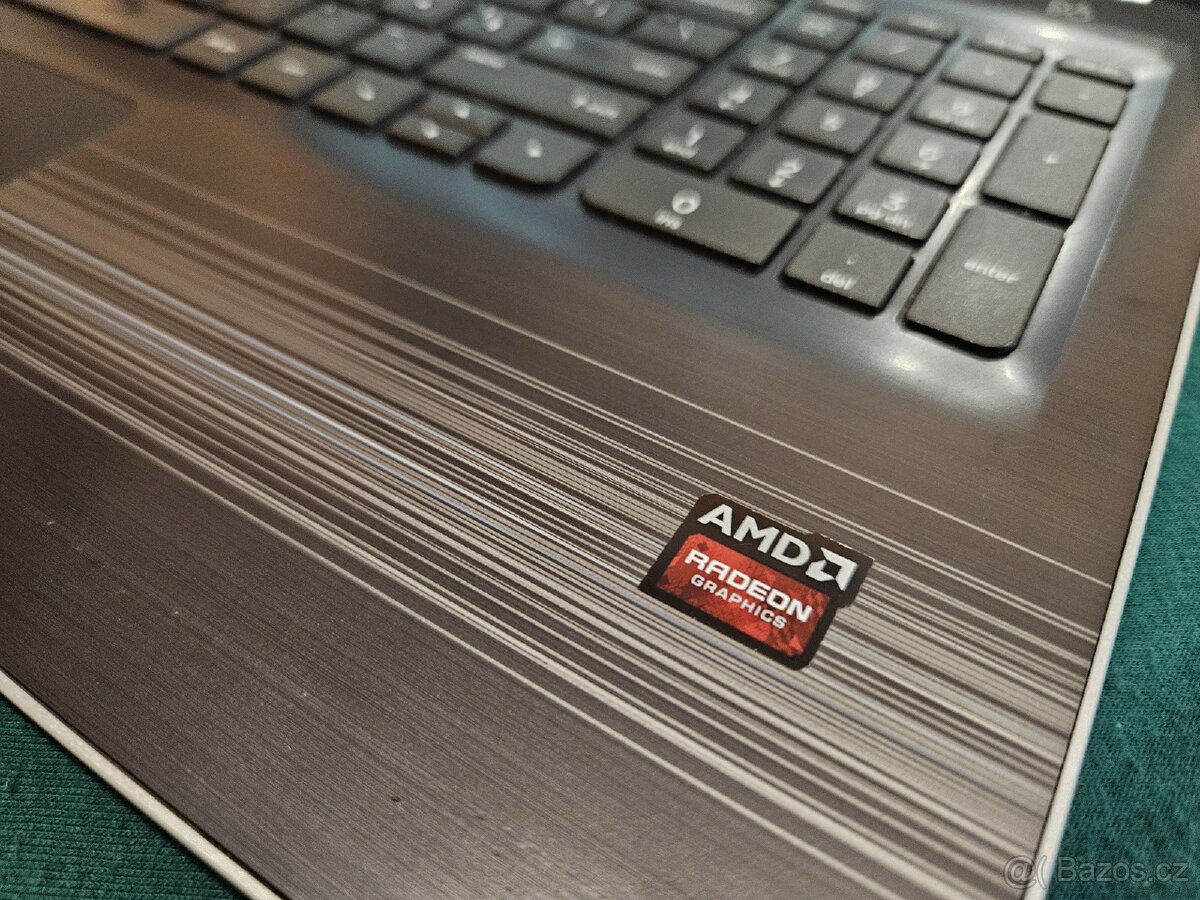 HP Pavilion Notebook – 12 GB RAM | 256 GB SSD | Full HD - 6