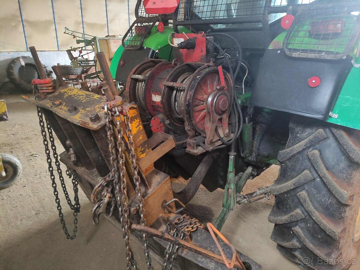 John Deere 6120 lesní traktor UKT - 6