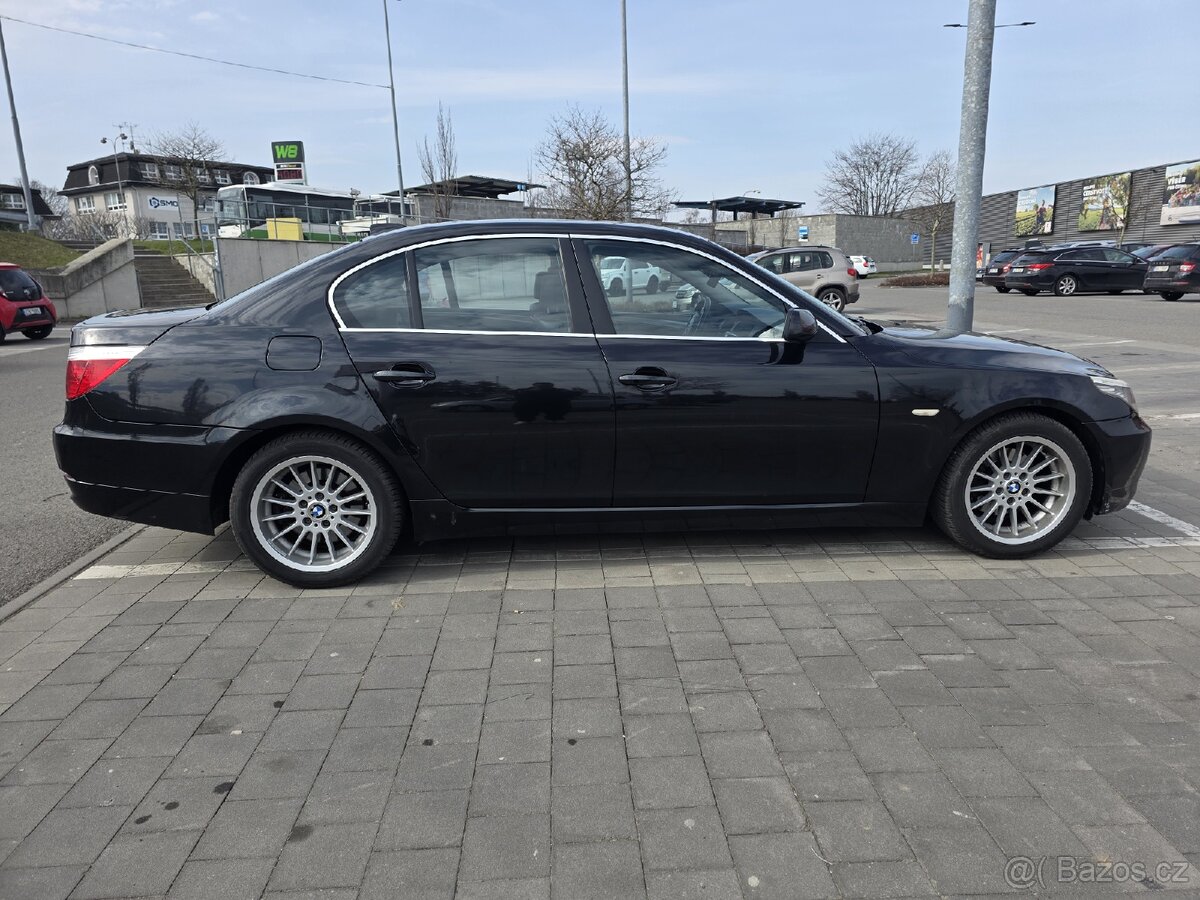 BMW E60 520i nová stk - 6